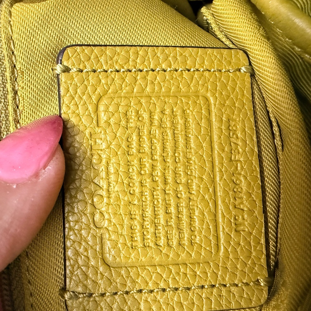 COACH Mini Turnlock Rucksack - Picture 2 of 2